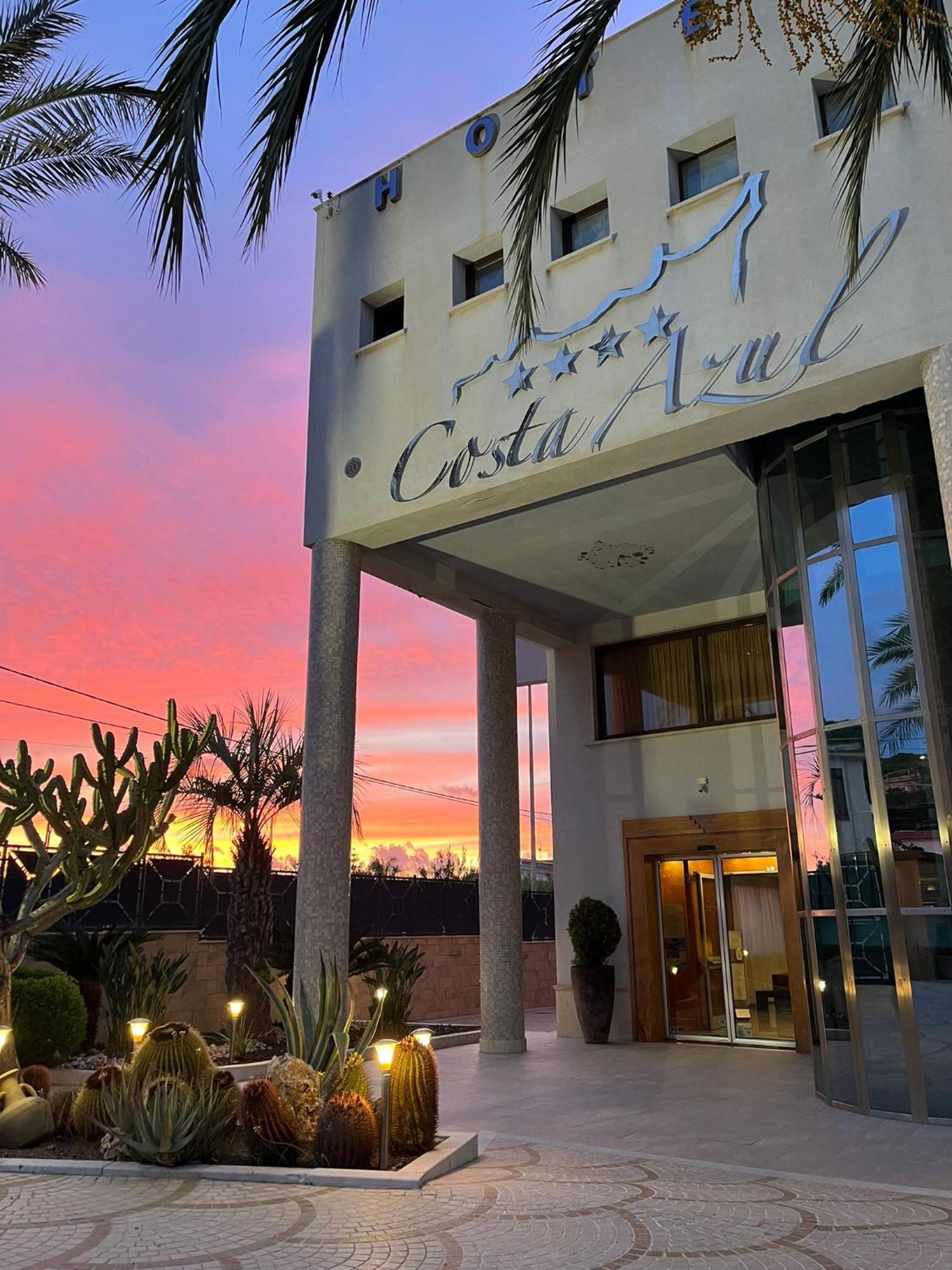Costa Azul Hotel 4*